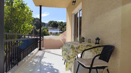 Salamis House | Vens apartment 90m2 at Eantio bay.