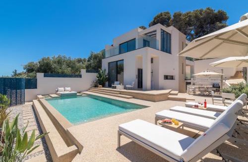 Akrotiri Villa | Ventus Villa - A Luxury Sea View Retreat in Akrotiri