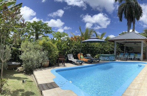 Anse Royale Villa | Versatile Villa, Swimming Pool, Treedeck, Hassle-free holiday, 8adults+kids free