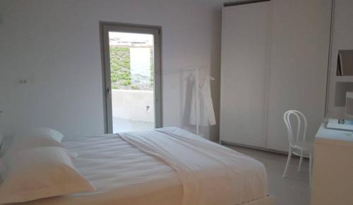Firostefani Apartment | Very welcoming and cozy villa in Santorini