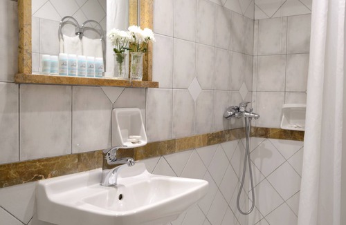 Kypseli Hotel | Victory Inn