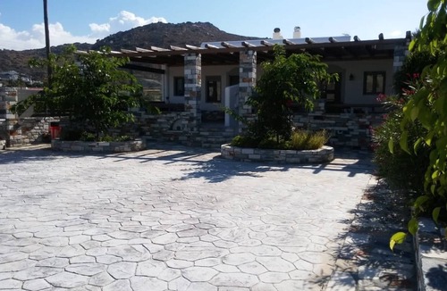 Mikri Vigla House | Viglaki House | Ready for stress-free holiday filled with amazing views?