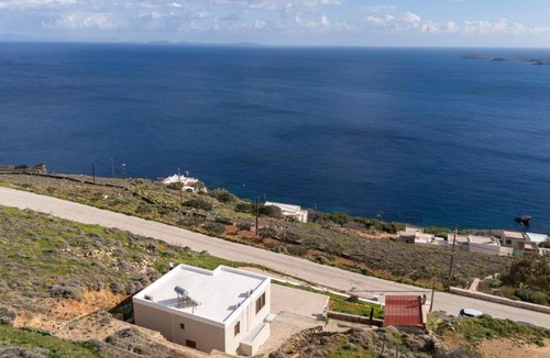 Syros Villa | Vignetta Mare 2BR Villa με Θέα & και Ιδιωτικό Πάρκινγκ