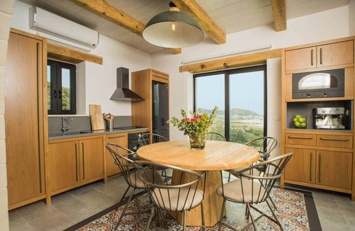 Falassarna Villa | Villa Bespoke, sea view, heated pool, jacuzzi, 2BD