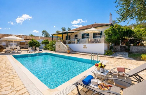 Kourteika Villa | Villa Afroditi - Three Bedroom Villa, Sleeps 6
