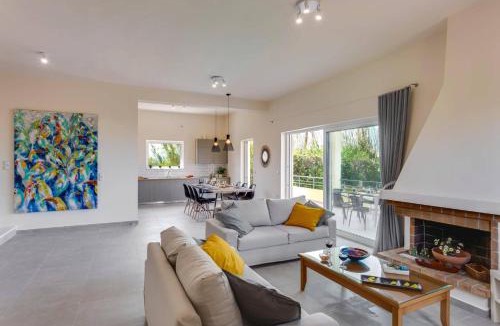 Maleme Villa | Villa Aggeliki by Villa Plus