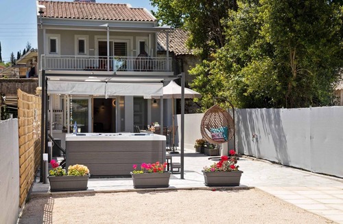 Potamos Villa | Villa 'Aggelle' with Private Terrace, Wi-Fi and Air Conditioning