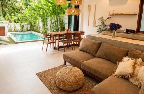Peliatan Villa | Villa Aira Ubud - Private Pool Villa Near Ubud Palace