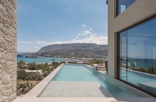Souda Villa | Villa Albero: Your Stay, a Seaview Journey