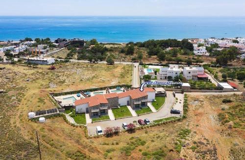 Lardos Villa | Villa Alcyone Seastone by Villa Plus