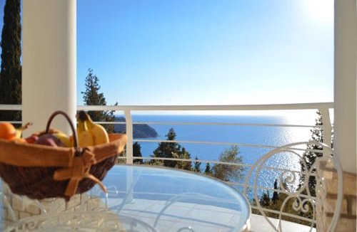 Corfu Villa | Villa Alibertini