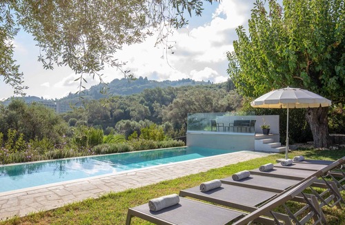 Chlomos Villa | Villa Alkyoni Mare - Three Bedroom Villa, Sleeps 6