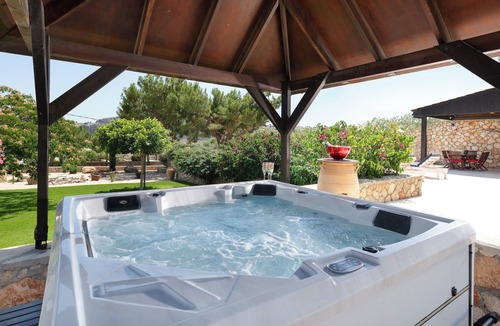 Lindos Villa | Villa Amara, Blue Line, Lindos, 3 bedroom villa with private pool and hot tub