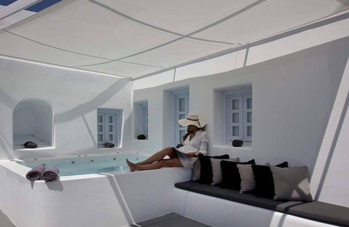 Megalochori Villa | Villa Anemolia by Fantasia Villas