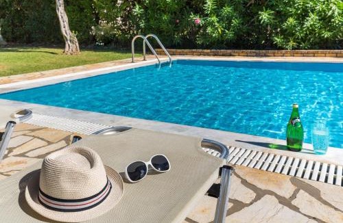 Almiros Beach House | Villa Angelos