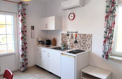 Agios Spyridon Corfu Apartment | Villa Annabell, holiday accommodation for 2 people with sea view.