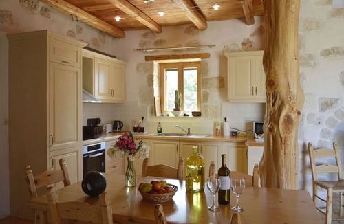 Melidoni Villa | Villa Ariadne - Stylish vacation home with all amenities