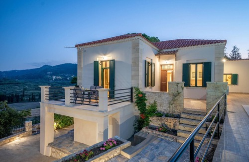 Paliki Villa | Villa Arietta (sleeps up to 5)