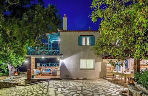 Skopelos Town Villa | Villa Arpaki - One Bedroom Villa, Sleeps 2