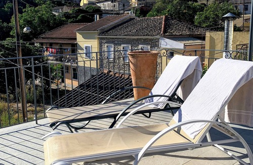 Liapades House | Villa Aspros Corfu - Stone house near Rovinia