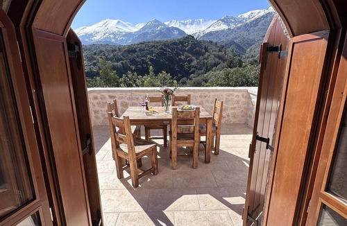 Melidoni Villa | Villa Asteria, Melidoni, Chania, Crete, Solid Stone Villa, private swimming pool