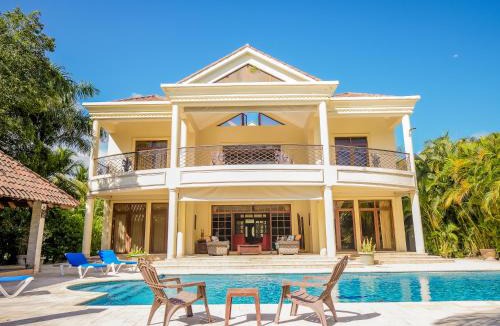 Juan Dolio Villa | Villa at Metro Country Club with Private Pool