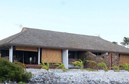 Temae Villa | VILLA ATAU SEASIDE MOOREA LODGE