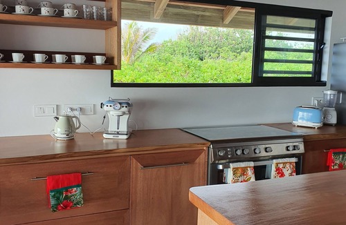 Teavaro Villa | Villa AUI seaside Moorea LODGE