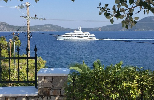 Nimfea Villa | Villa 'Beach Alonissos For 6 People' with Shared Pool, Wi-Fi and Air Conditioning