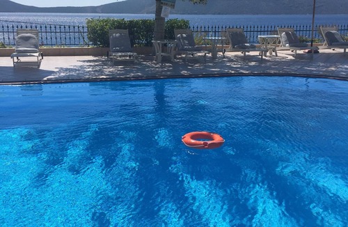 Nimfea Villa | Villa 'Beach Alonissos For 6 People' with Shared Pool, Wi-Fi and Air Conditioning