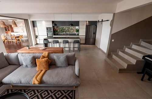 Punaauia Villa | Villa Bella Vista with Concierge