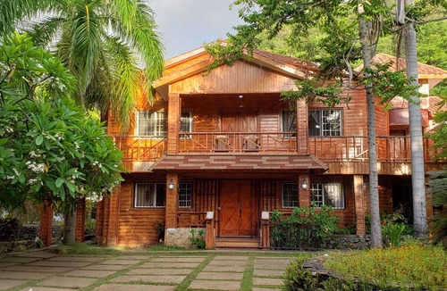 Juan Esteban Villa | Villa Bet Alfa, Perfect for vacations with family and friends.