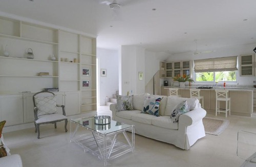 Beau Vallon Villa | Villa Blanc - Chateau Elysium