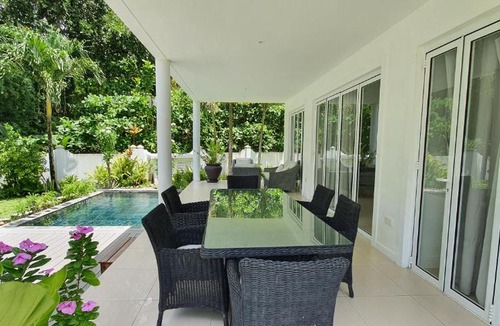 Beau Vallon Villa | Villa Blanc - Chateau Elysium