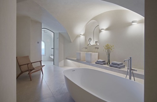 Fira House | Villa Bordeaux