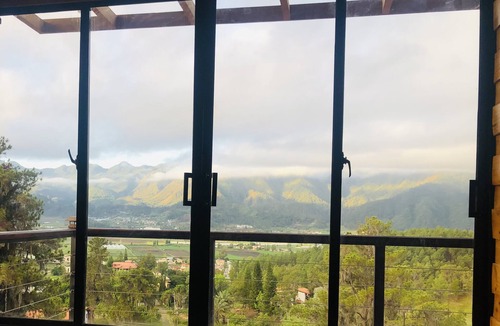 Constanza Villa | Villa & Cabin @ The Eagle Nest! Stunning view ! w/fireplace