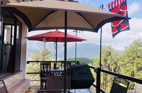 Constanza Villa | Villa & Cabin @ The Eagle Nest! Stunning view ! w/fireplace