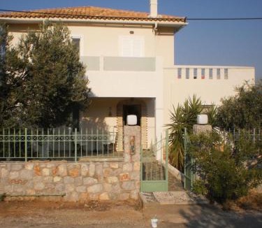 Katakali House | Villa Catherine
