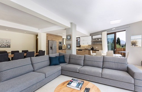 Perama Villa | Villa Chnaris - Private Pool and Sauna