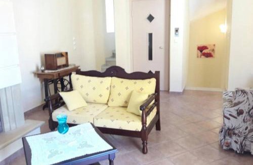 Argostoli Town House | Villa Chrisevgeni with elevator