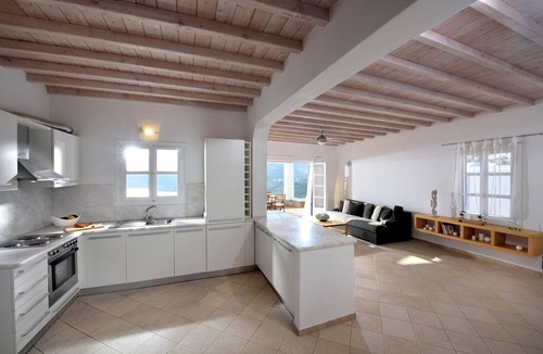 Elia Villa | Villa Chrysta for Large Groups – Sea View & Private Pool