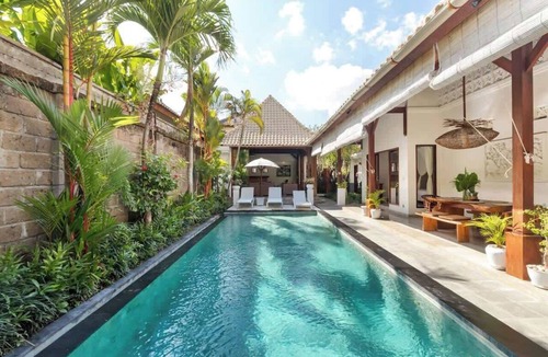 Umalas Villa | Villa Cinta Umalas. Breakfast included!