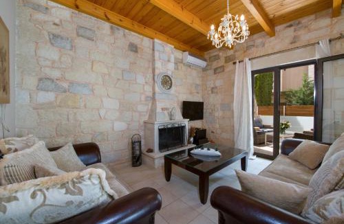 Kato Stalos Villa | Villa Constancia