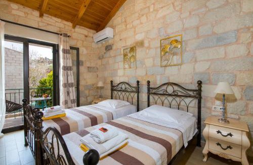 Kato Stalos Villa | Villa Constancia