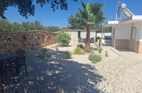 Pazinos Villa | Villa Dadis