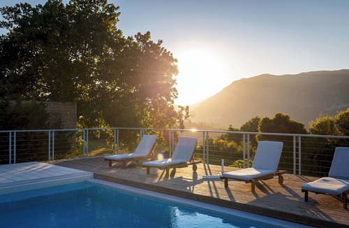 Limni House | Villa Dafni | private pool - country views - BBQ