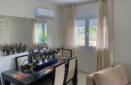 Loutraki House | Villa Daniela