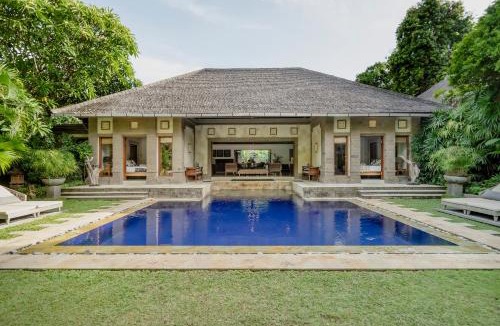 Central Seminyak Villa | Villa Dewata One