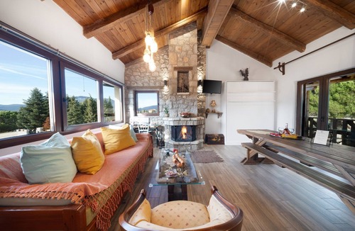 Arachova Villa | Villa Dianne: Your Perfect Mountain Retreat