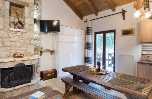 Arachova Villa | Villa Dianne: Your Perfect Mountain Retreat